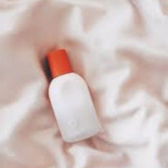 NIB Glossier YOU 100ml /3.4floz - Picture 3 of 6